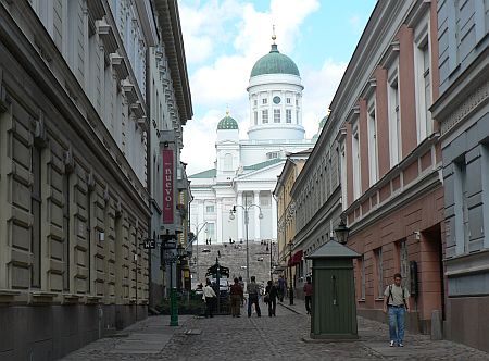 20060901_Helsinki_street_Senate.jpg