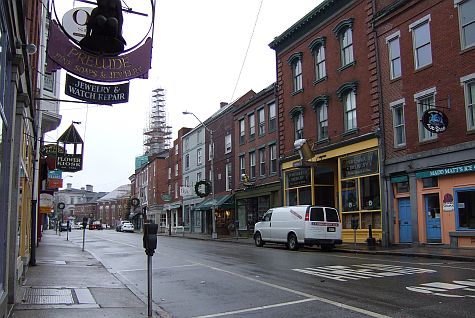 20061129_Portsmouth_NH_Market_Street.jpg