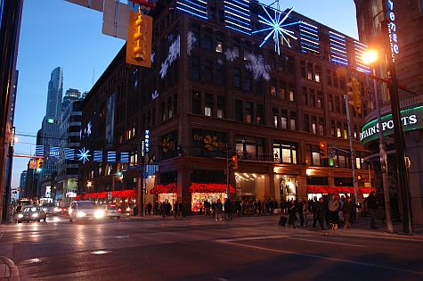 20061210_Yonge_Queen_TheBay.jpg