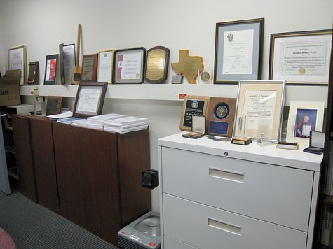 DI_20080815_OrgDyn_Ackoff_plaques.jpg