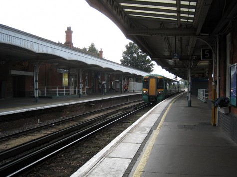 DI_20080915 095208 Purley train north