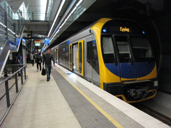 di_20090702-174902-macquariepark-epping-train