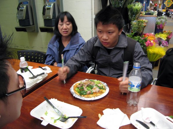 di_20090702-201558-sydfishmarket-chowmein