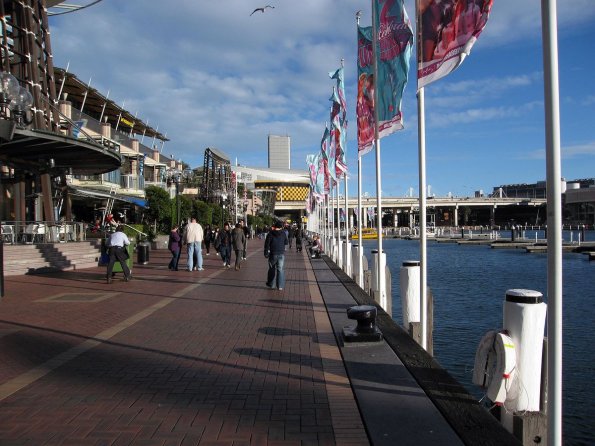 di_20090703-002608-cocklebaywharf-walk