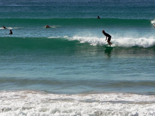 di_20090704-195930-manly-surfers-riding