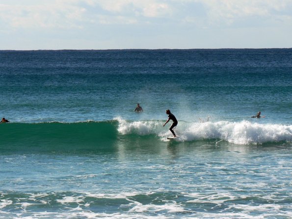 di_20090704-195940-manly-surfers-riding