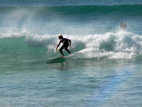 di_20090704-200246-manly-surfers-crouching