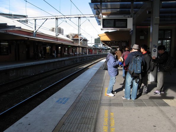 di_20090706-224856-parramatta-train-platform