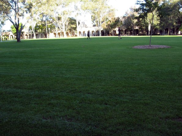 di_20090714-011334-uq-great-court