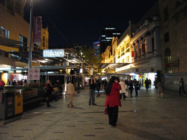 di_20090717-025106-brisbane-queenstmall-west-side