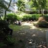 di_20090724-154546-sfu-shrumsciencebuilding-courtyard-shade