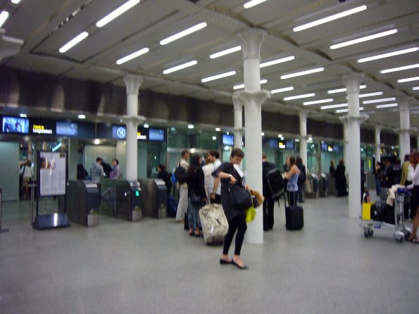 di_20090903-123026-stpancras-checkin