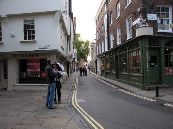 di_20090904-132204-highpetergate-stonegate