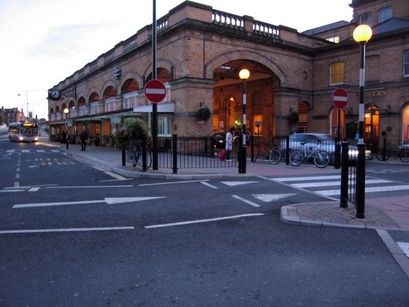 di_20090904-135816-yorkstation