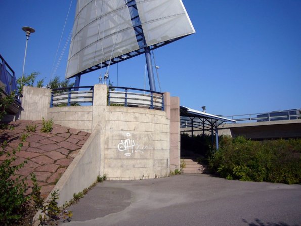 di_20090909-062848-espoo-sailboat-sculpture-base