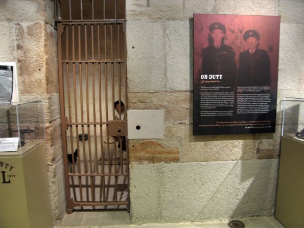 di_20091003-162608-peelheritagecomplex-peelcountyjail-cell