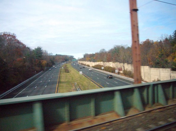 di_20091115-115014-nj-train-cross-route24