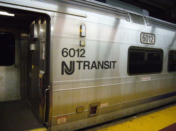 di_20091115-124244-nj-train