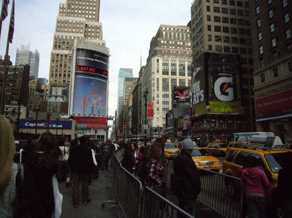 di_20091115-124952-7th-ave-s-of-32nd