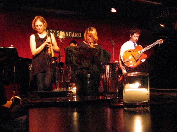 di_20091202-202010-jazzstandard-ingridjensen