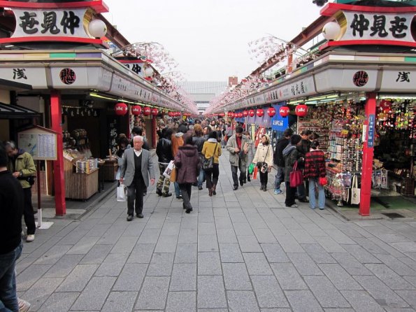 di_20100301-000814-asakusa-nakamise