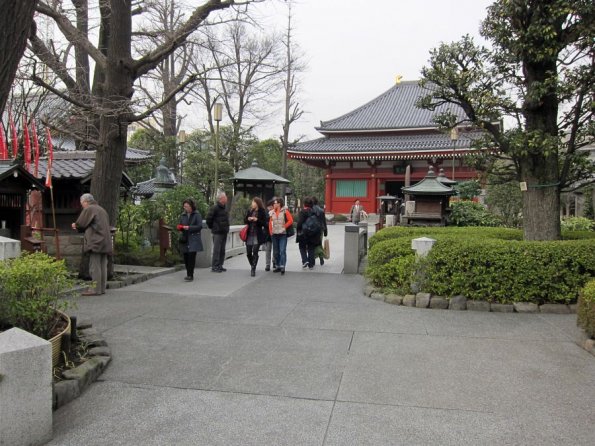 di_20100301-003202-askakusajinja-shrine-garden