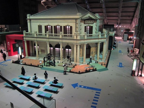 di_20100301-205511-edomuseum-choyanewspaperpubdo-from-nihonbashi-bridge