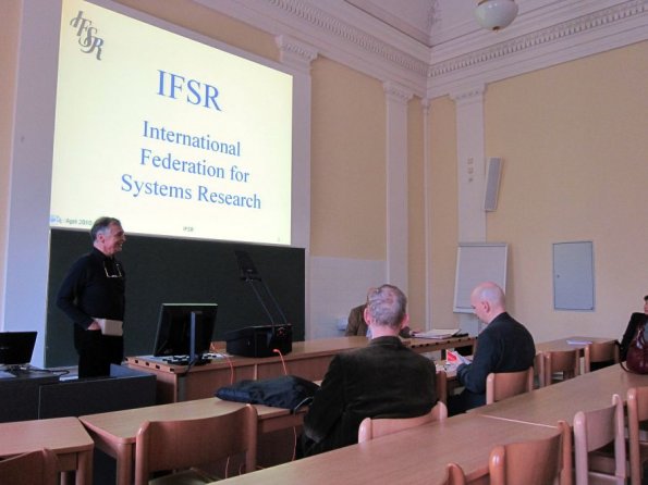 di_20100407-020313-uwien-ifsr-mm