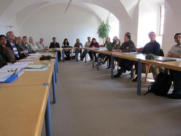 di_20100410-091537-klosterpernegg-intro-participants