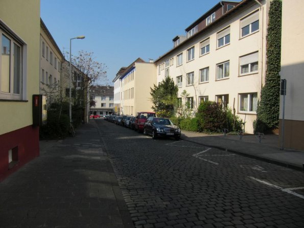 di_20100416-090922-darmstadt-saalbaustrasse