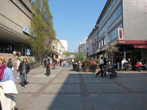 di_20100416-091300-darmstadt-elisabethenstrasse-view-east