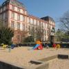 di_20100416-093721-darmstadt-mathildenplatz-playground