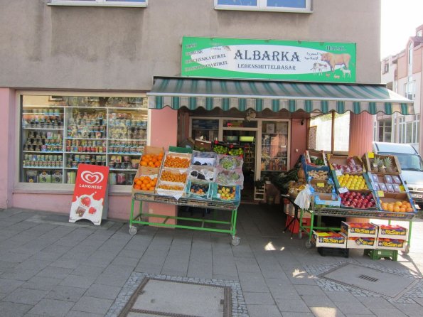 di_20100416-103912-darmstadtputzerstrasse-halal-store