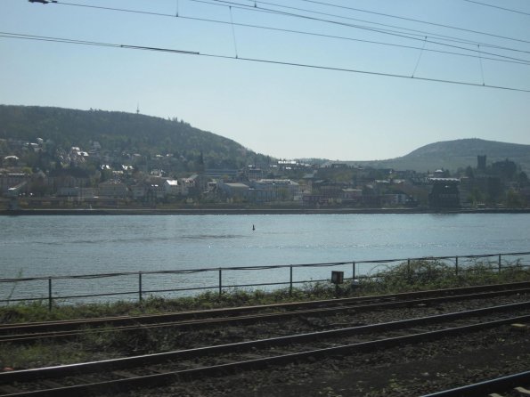 DI_20100417-074323-Rhine-town