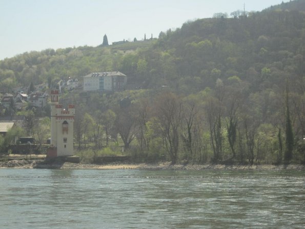 DI_20100417-074449-Rhine-sandbar-tower