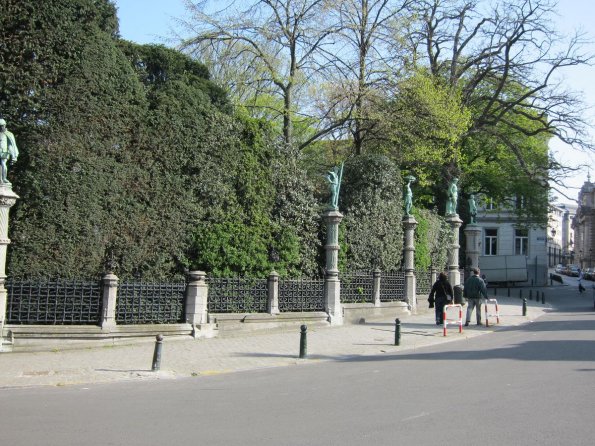 di_20100418-031446-brussels-lepetitsablon