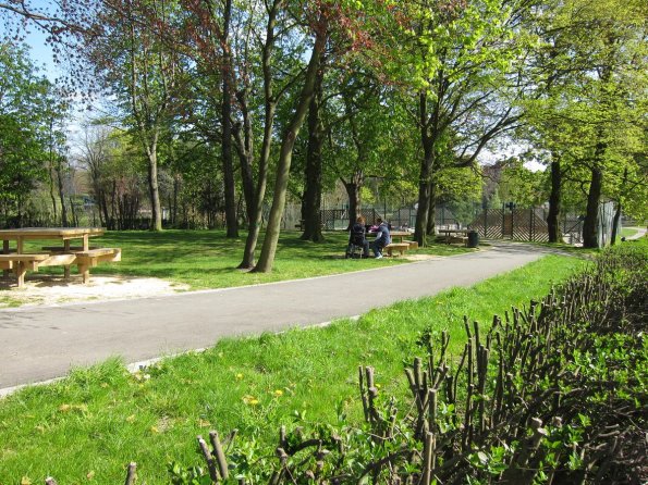 di_20100420-094222-schaerbeek-josaphatpark-path