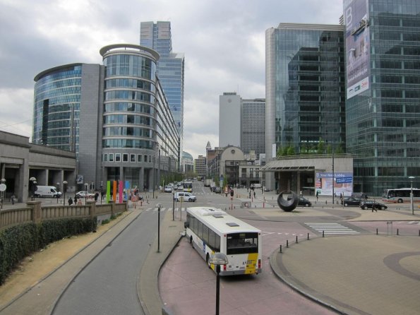 di_20100421-050058-bruxellesnord-station-plaza-view