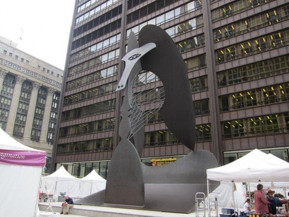 di_20100715-092544-daleyplaza-picasso