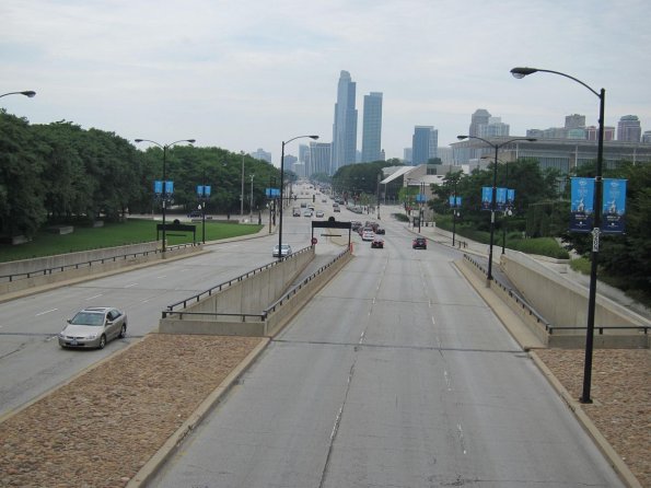 di_20100715-100709-chicago-columbusdrive-s