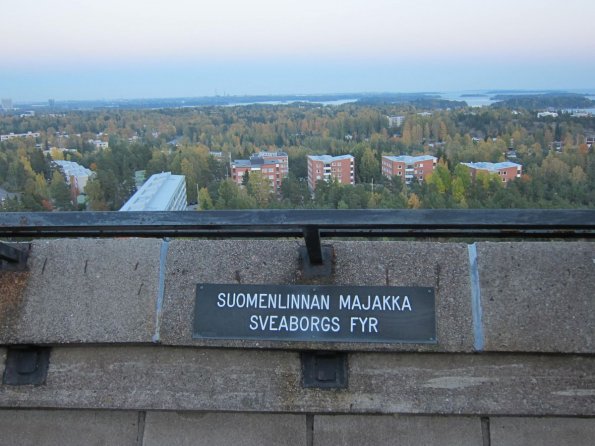 di_20101007-103320-haikaranpesa-signs-suomenlinna