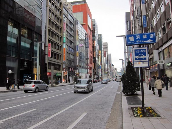 di_20110302-020333-chuodori-street