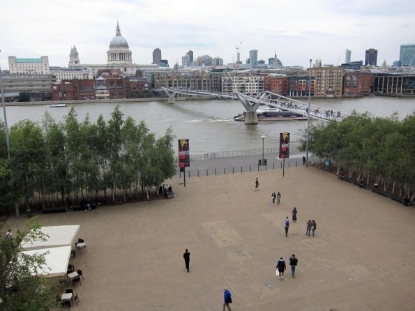 di_20110723-124508-tatemodern-millenniumbridge