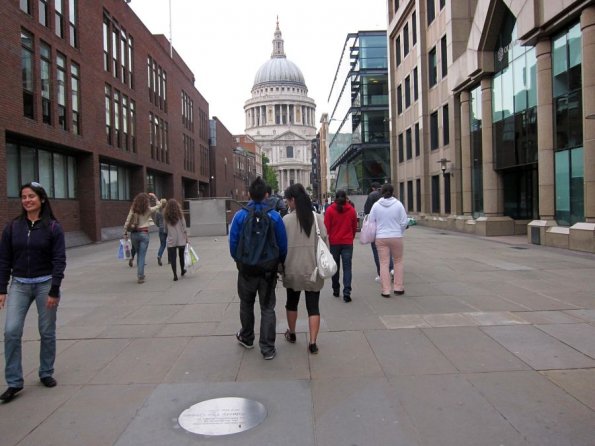 di_20110723-133705-petershill-stpaulscathedral