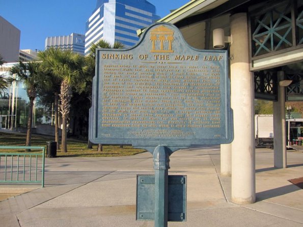 di_20120120-165234-jacksonville-mapleleafplaque