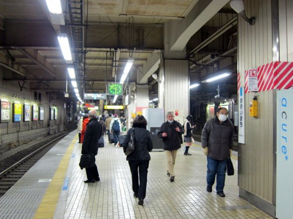 di_20120217-035049-shinagawa-gate1