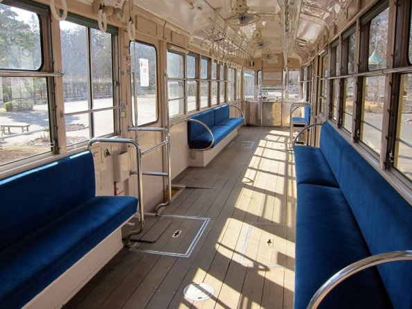 di_20120218-000610-edoopenairarchitectural-tram-interior
