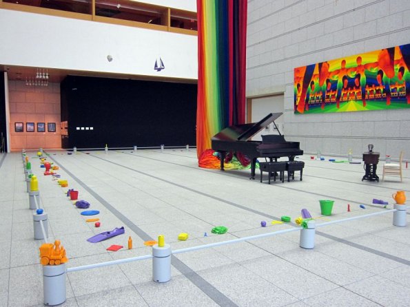 di_20120224-214437-museumcontemporaryart-ay-o-piano-hall