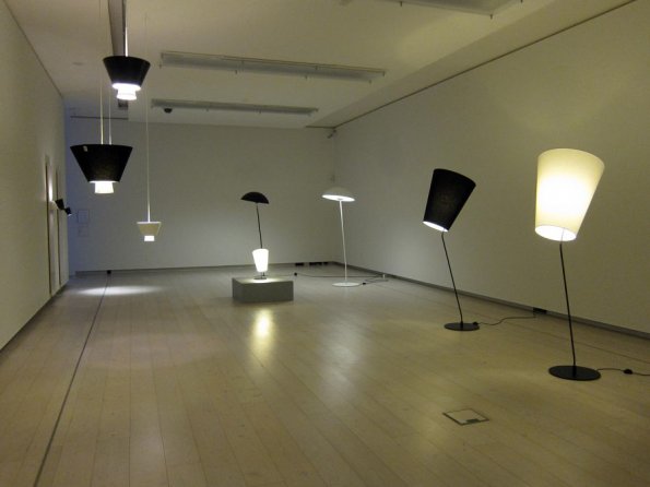 di_20120408-050217-hameenlinnaartmuseum-jukkakorpiehete-lighting
