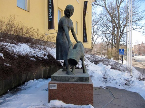 di_20120408-050818-hameenlinnaartmuseum-aukustiveuro-1954-bronzecalf